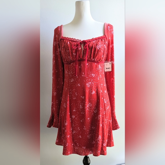 Free People Dresses & Skirts - NWT.....Free People Tess Velvet-Trim Red Floral Mini Dress Size Small